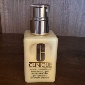 CLINIQUE Dramatically Different Moisturizing Gel 4.2oz NWOB